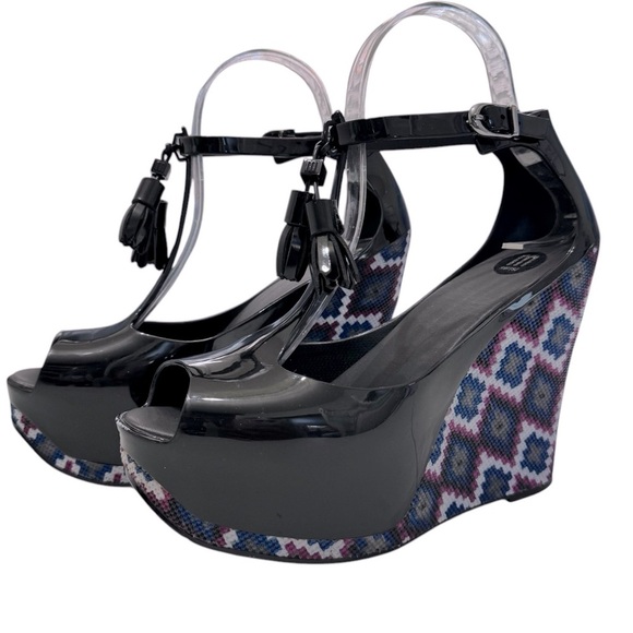 {Melissa}‎ Peace Scented Tassel Platform Wedge Sandals Sz 8 US - Picture 1 of 12